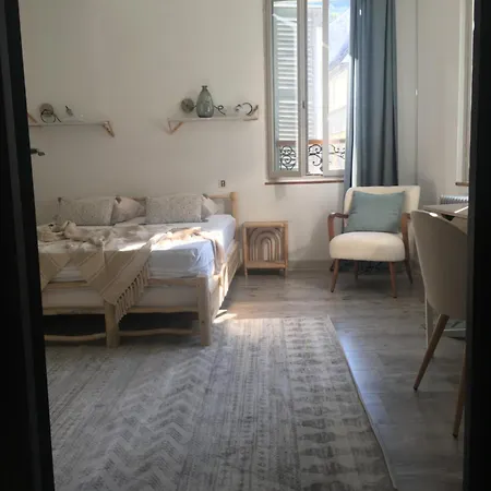 Апартаменты «coeur De Vie » Hyper Centre De De Bigorre Баньер-де-Бигор