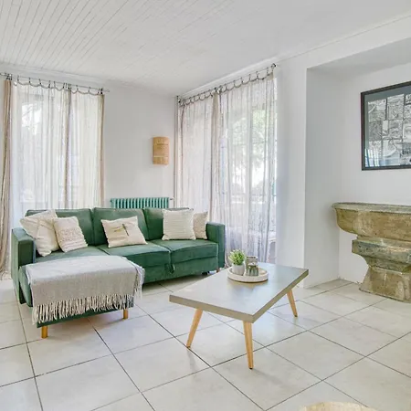 Апартаменты «coeur De Vie » Hyper Centre De De Bigorre Баньер-де-Бигор